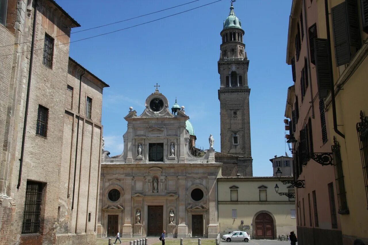 San giovanni. Сан Джованни. Церковь Сан Джованни Ровелло. Сан-Джованни-Эванджелиста. Церковь Сан Бенедетто в Полироне.