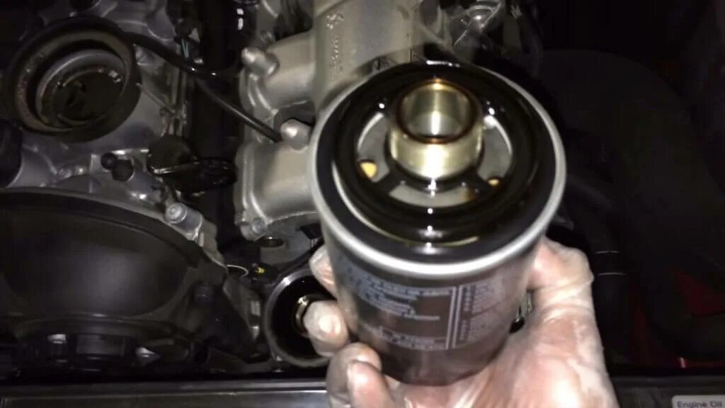 Масло в двигатель 2.0 tfsi. Масляный фильтр ауди q5. фильтр масляный audi q5 2.0 tfsi. масляный фильтр на ауди ку 5. клапан масляного фильтра audi q5.