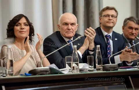 Читать неудобная жена ректора академии