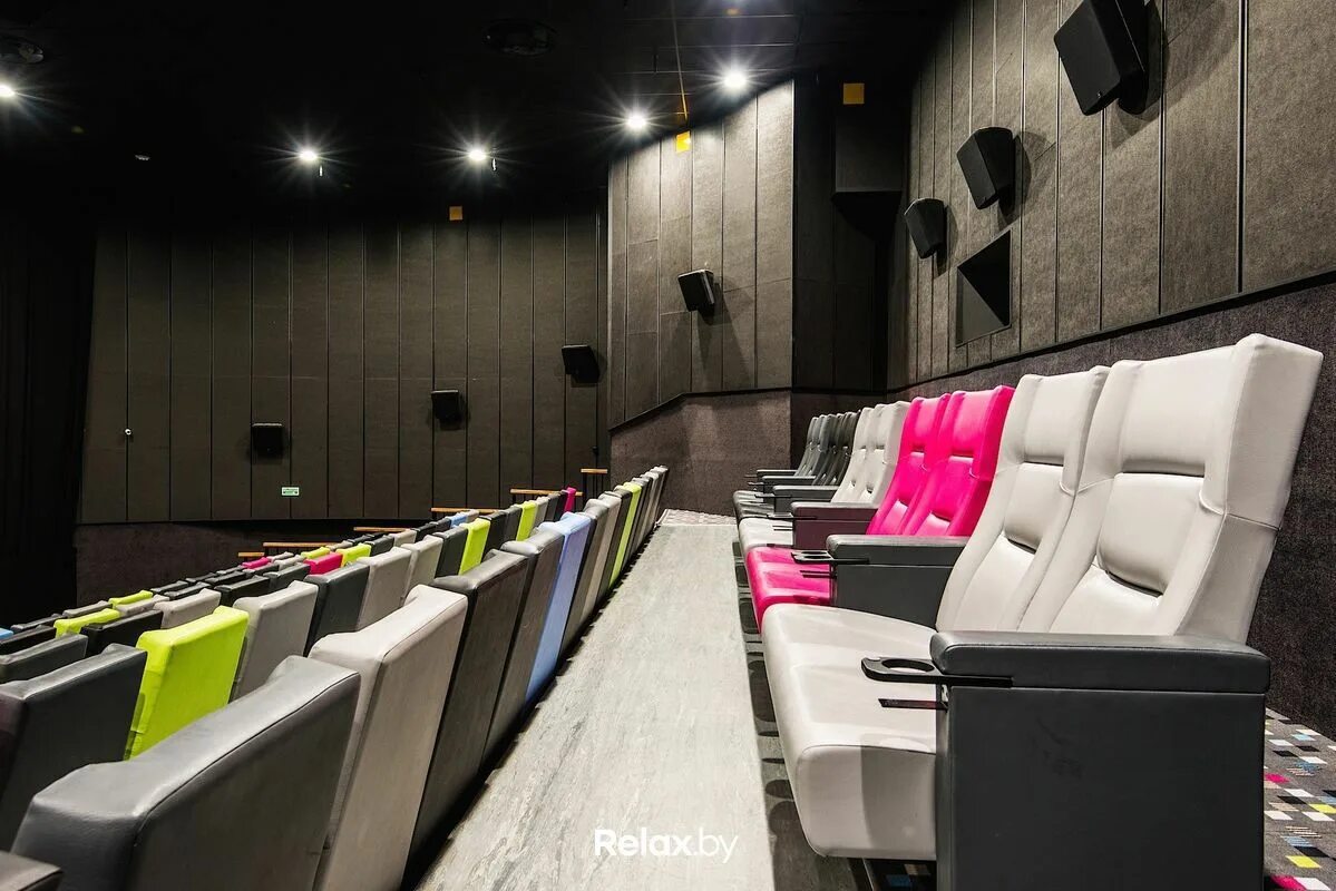 Сильвер молл вип зал. Сильвер скрин. Silver screen cinemas минск. Сильвер молл кинотеатр. Silverscreen by минск.