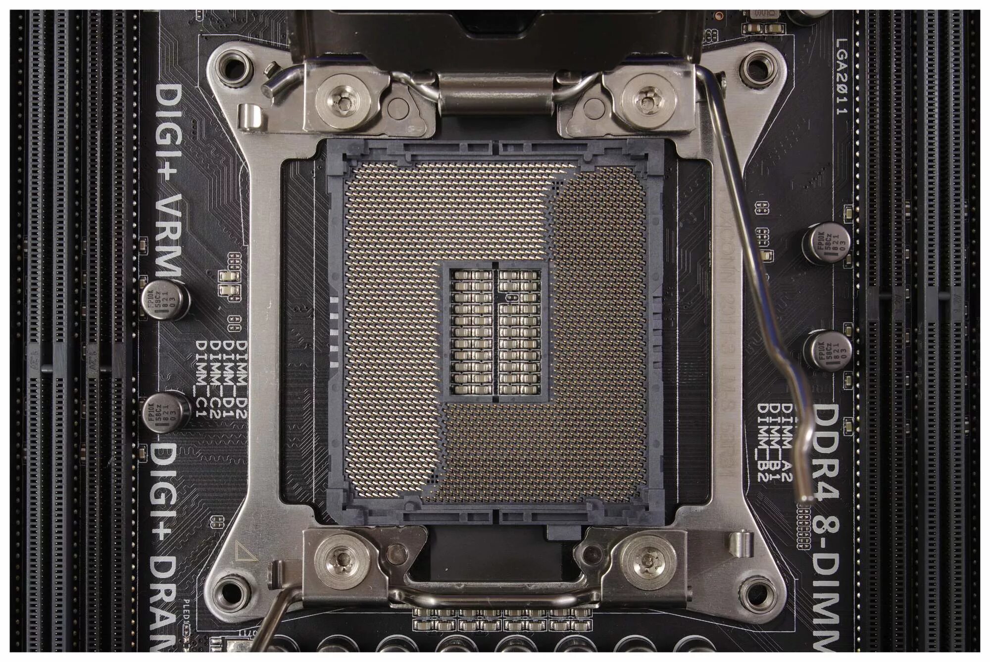 Xeon 2011v3 сокет. Сокет Xeon LGA 2011 материнская плата. Сокет лга 2011. LGA 2011-3 сокет.