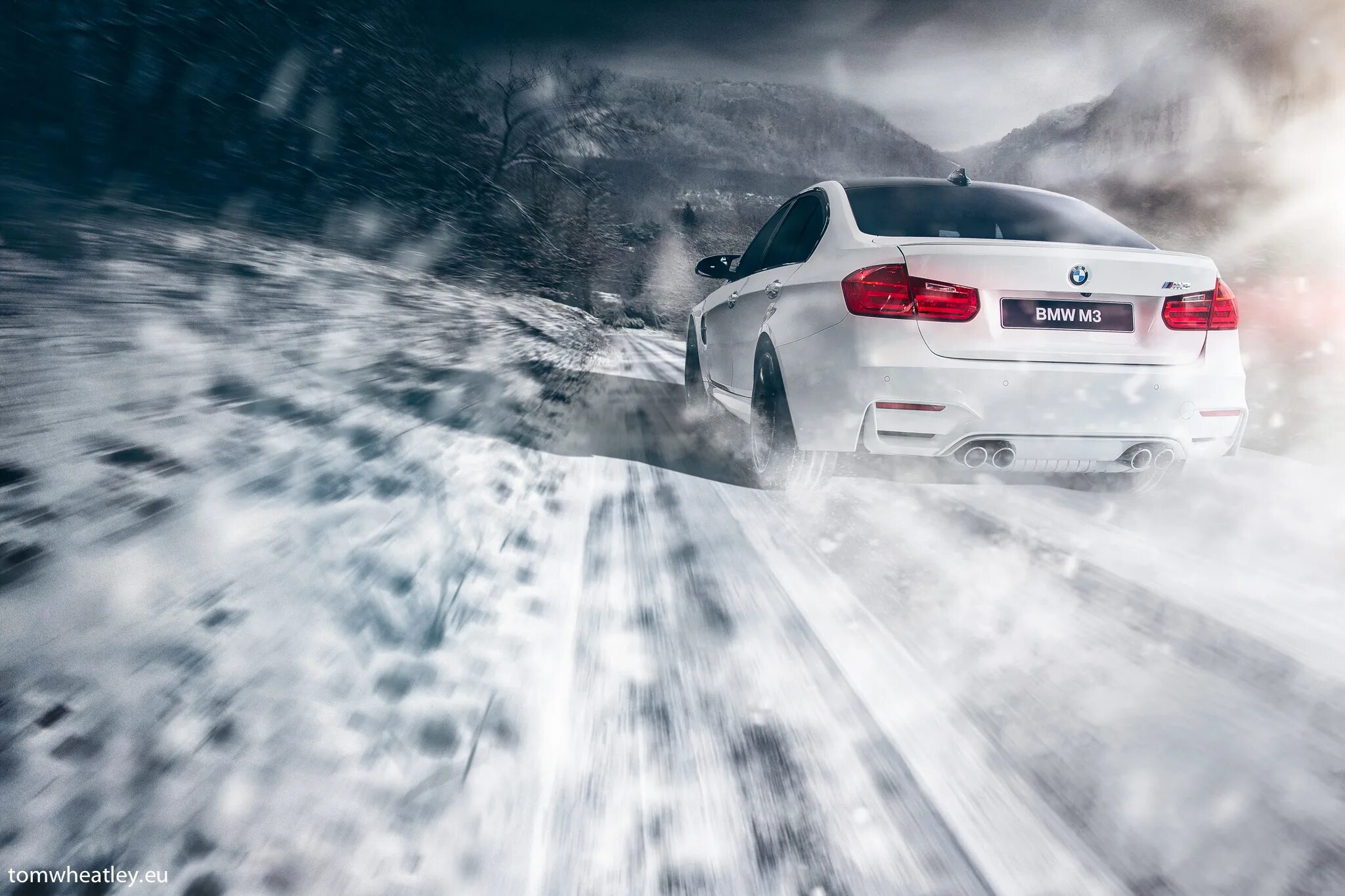 Drifting snow. BMW m5 зима. BMW m3 Winter. BMW m3 зима. BMW m4 Drift.