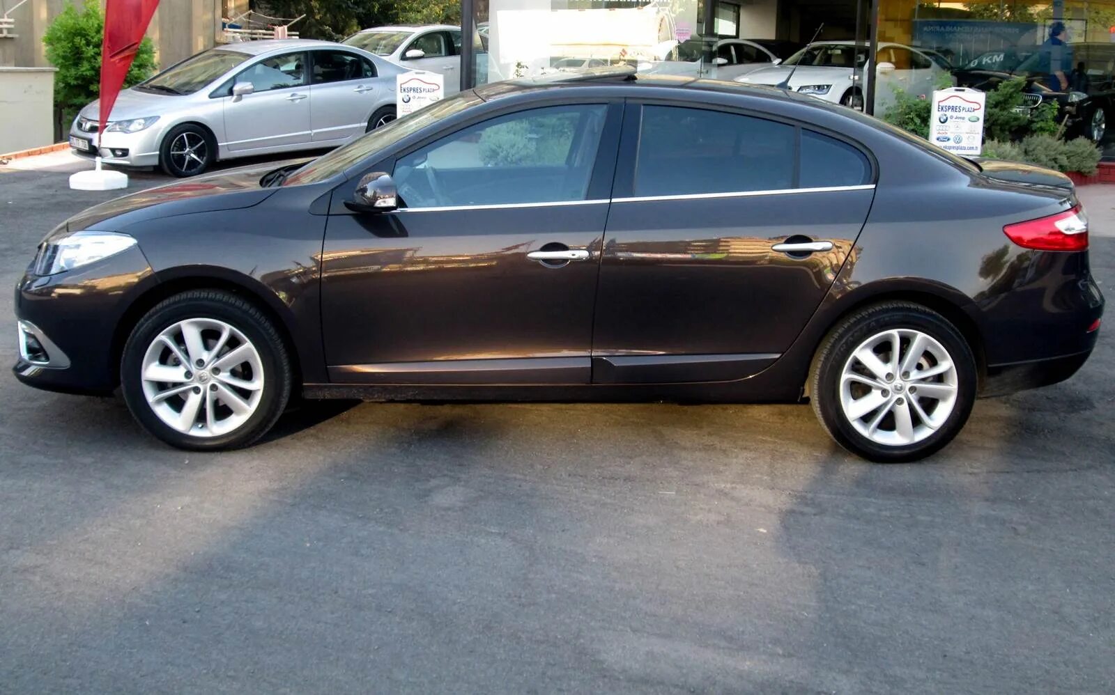 Картинки КОЛЕСА RENAULT FLUENCE