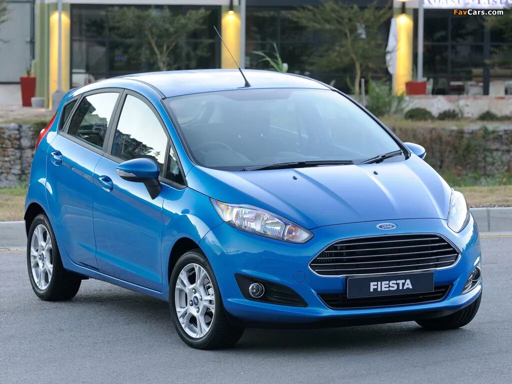 Fiesta que fiesta. Форд фиеста хэтчбек 5 дверей. Ford fiesta 2015 хэтчбек. Ford fiesta mk6-2012. Форд фиеста 2013 седан.
