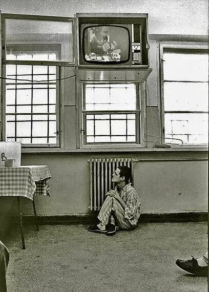 Детские психиатрические больницы. Психиатрическая больница 20 века. Психиатрическая больница в англии. Психиатрические больницы сша 20 века. Психиатрическая больница франции 1900 г.