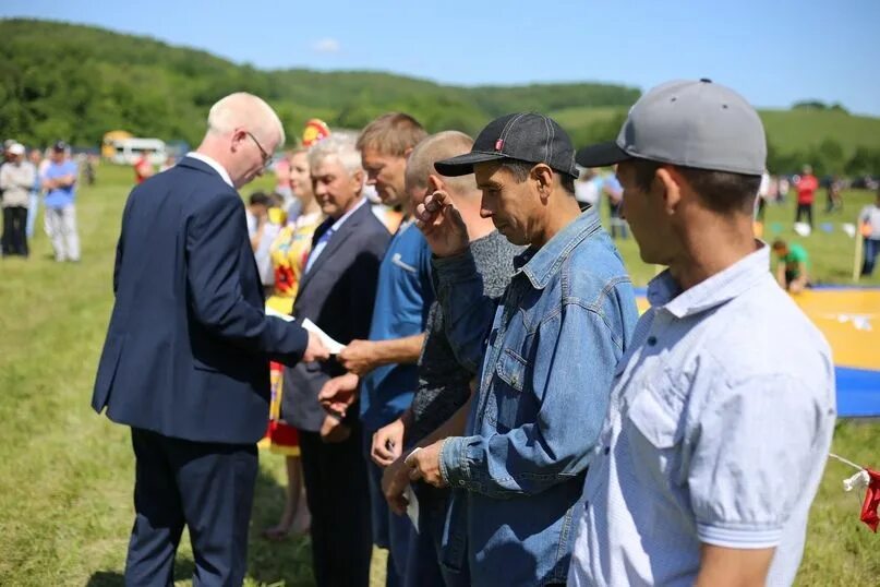 Погода в алексеевском татарстан на неделю. Директор дубка Билярск. Билярск Алексеевский район.