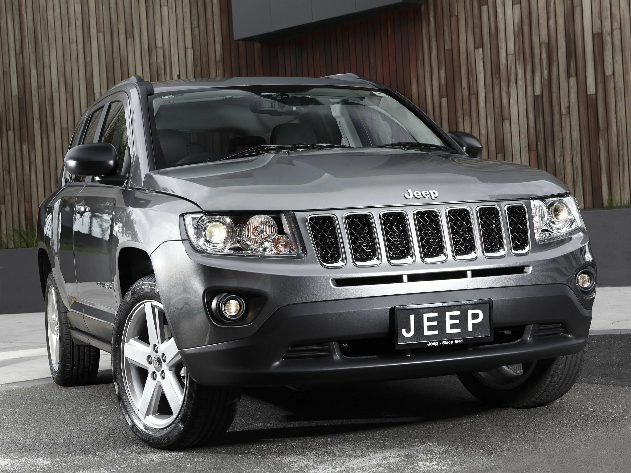 Авто ру джип. Jeep Compass 2012. Внедорожник Jeep Compass. Jeep Jeep Compass. Jeep Compass Sport 2014.
