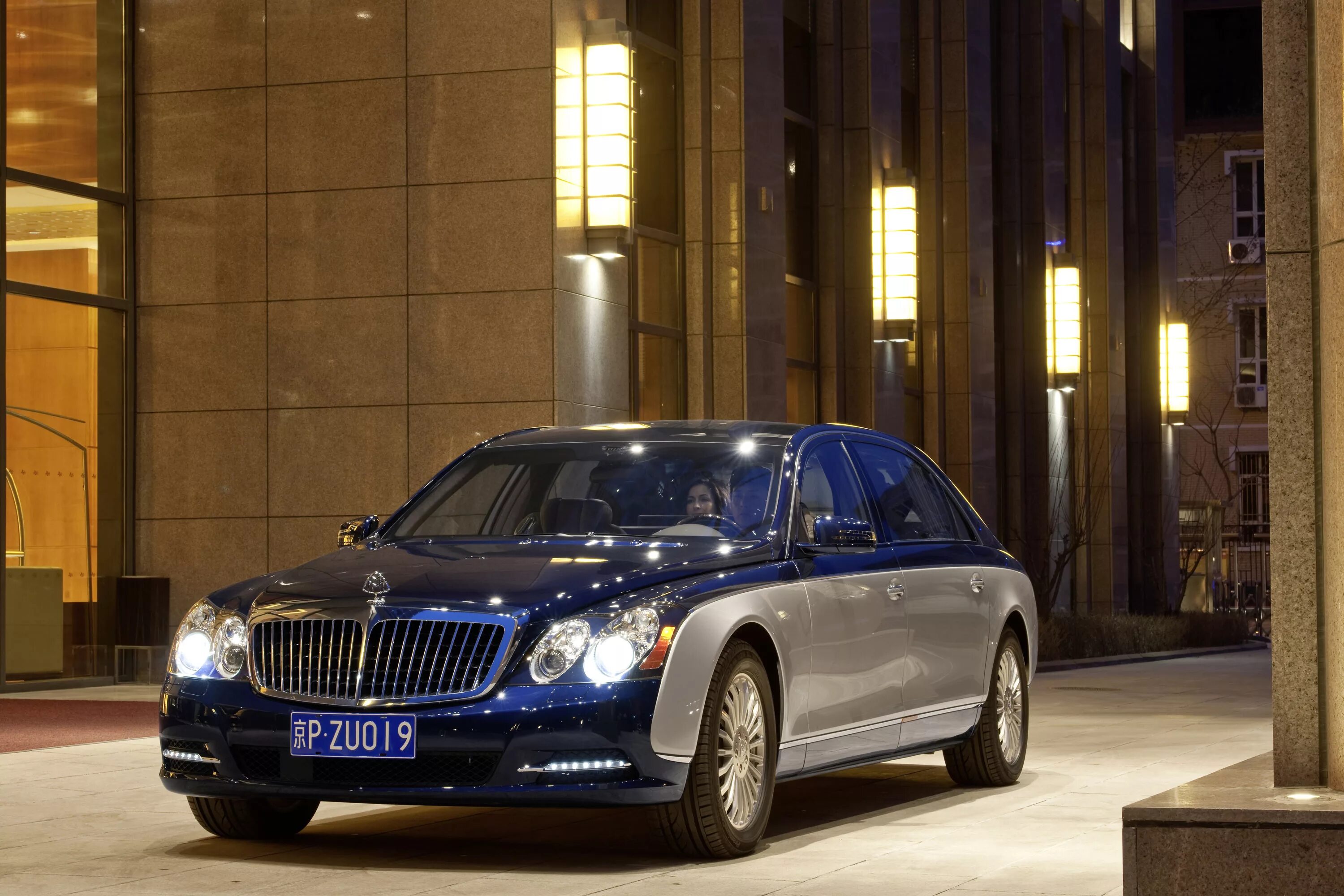 Русский s класс. Mercedes-Maybach s62. Maybach 62s. Mercedes Maybach 62. Мерседес Майбах 62s.