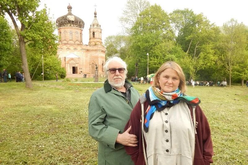 Бабули 109 лет жизни. Владивосток версаль правнучка скидельского. Правнучка чкалова живет в бельгии фото. Правнучка поленова. Внучка и правнучка фото разница.