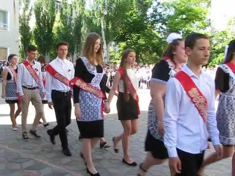 Школа номер 7 феодосия. Школа 7 феодосия приморский. школа 17 феодосия. выпускной 17 школа феодосия.