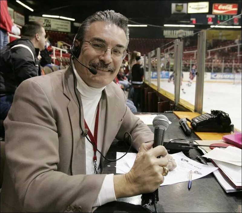 Конор макгрегор фото 2022. Howard schultz starbucks. He was announced to. Announcer commentator разница. Jack dyer.