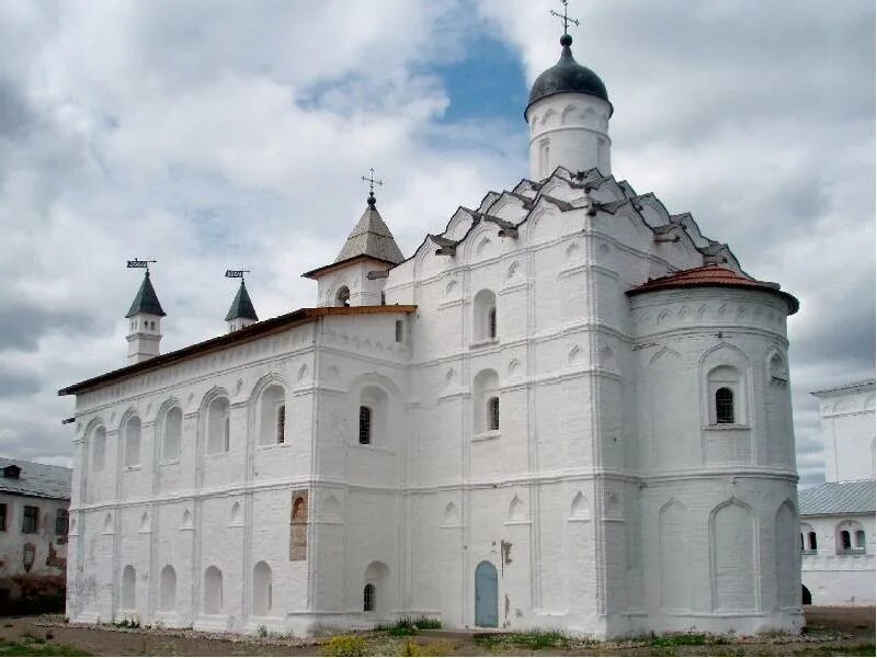 Церковь бориса и глеба в новгороде. Архитектура церковь федора стратилата. Архитекторы 14 века. Церковь федора стратилата новгород чб. Церкви 15 века на руси.
