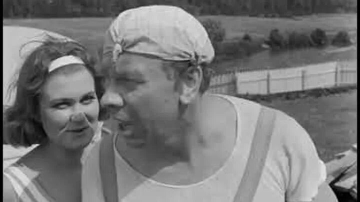 Папанов голодранец. Берегись автомобиля дача. Берегись автомобиля дача. Берегись автомобиля дача. Берегись автомобиля дача.