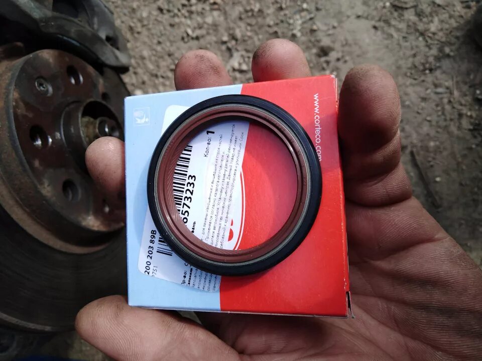 Сальники коленвала корса. Сальник коленвала передний опель корса 1. Сальник коленвала опель корса. 4 механика. Сальники коленвала корса.