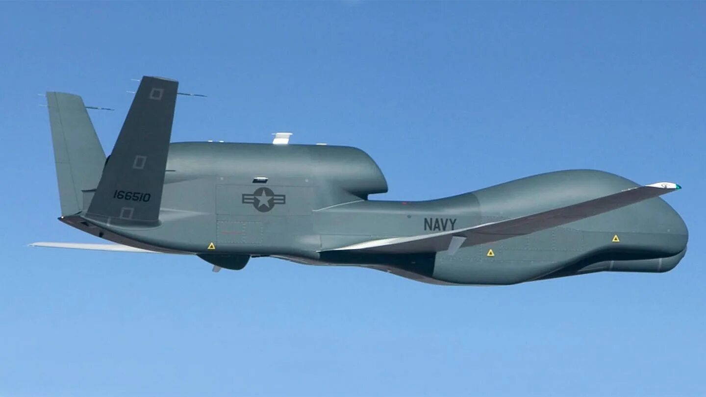 Глобал хок. RQ-4 Global Hawk. ВВС США RQ-4b Global Hawk. Беспилотник RQ-4b Global Hawk. Американский БПЛА RQ-4 Global.