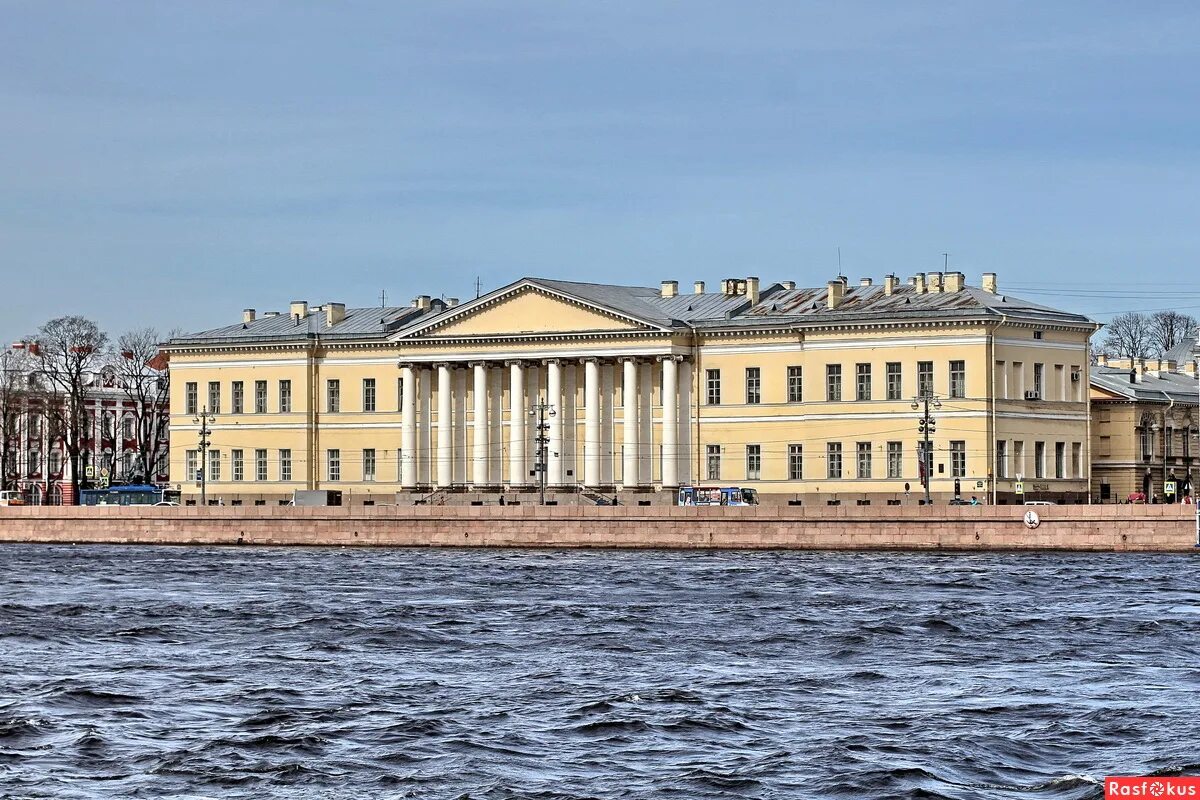 1 учреждение академии наук в петербурге. Ломоносов и Академия наук в Санкт-Петербурге. Академия наук Питер 1735 год. Главное здание Академии наук в Санкт-Петербурге. Петербургская Академия наук Ломоносов.