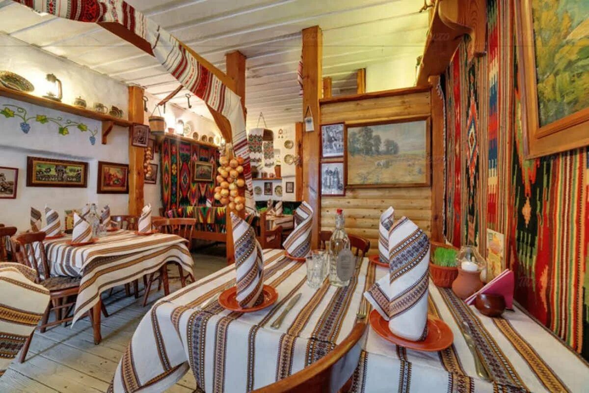 Кухня корчма тарас бульба. Белойван юрий александрович и корчма. Белойван корчма. Корчма тарас бульба владелец. Корчма тарас бульба 2005.