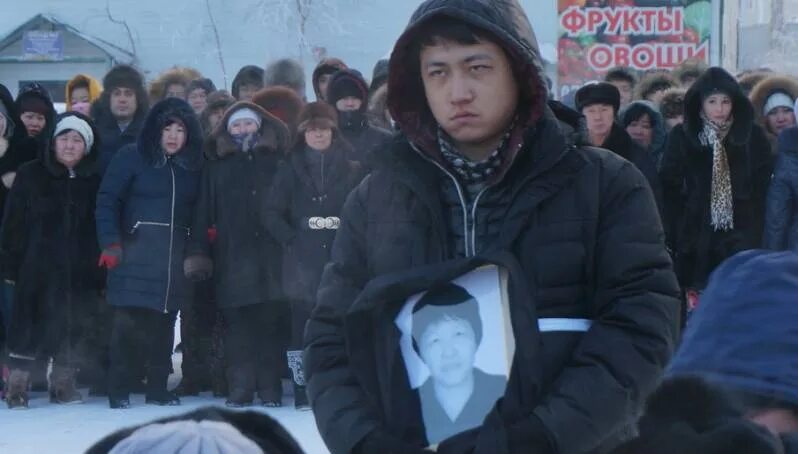 Толпа киргизов в москве. Ведущий киргиз якутия. Киргизы в якутии. Конфликт в якутии с киргизами. Якутия против киргизов.