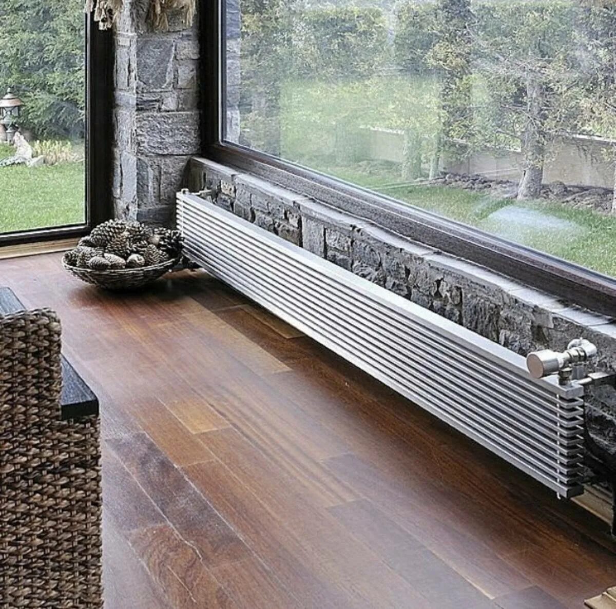 стальной радиатор 30 под окно 100. радиаторы отопления под окнами. маленький радиатор. радиаторы accuro-korle. отопительный прибор под окном.