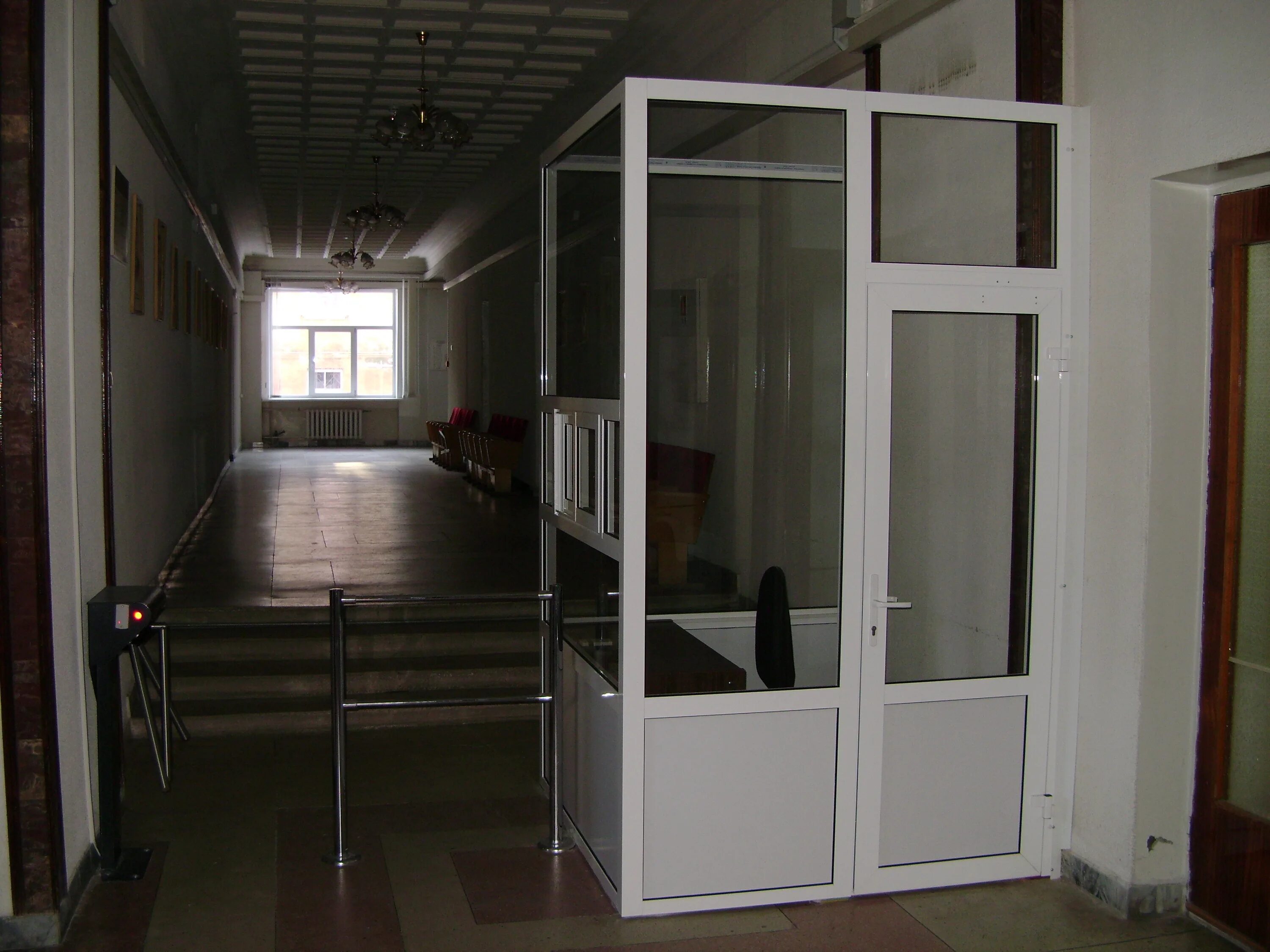 Будка охраны из сэндвич панелей. Контрольно-пропускной пункт( пост охраны) кп-1100. 0-2. А2. Пост охраны с турникетом 4000х2400.