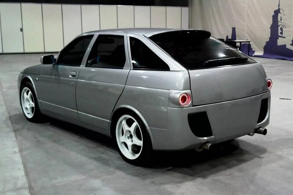 Ваз 2112 5. Ваз 2112 купе в рапторе. Ваз 2112 новая. Автоваз 2112 тюнинговая. Ваз 2112 затюнингованная.