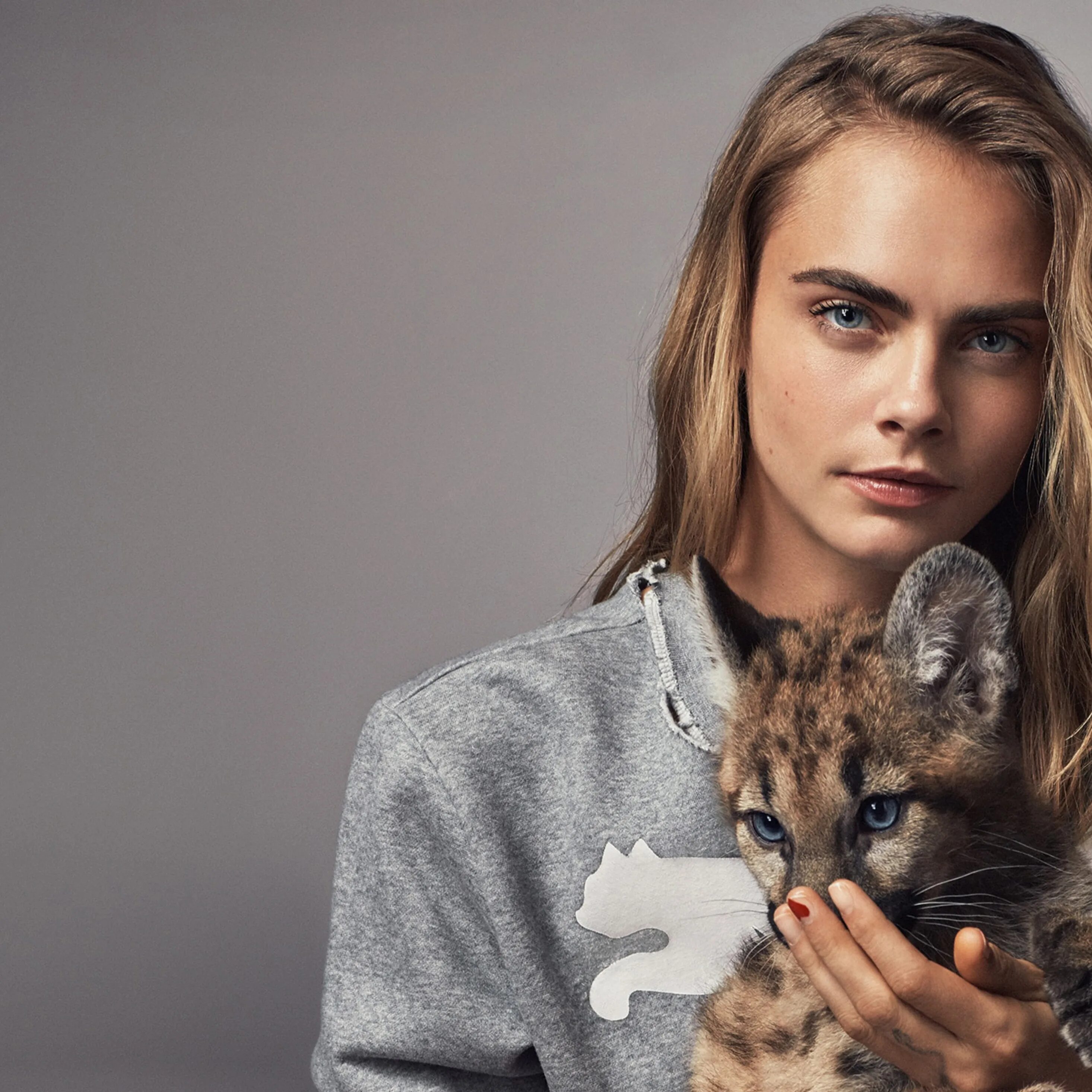 Особняк кары делевинь. Cara Delevingne Пума. Кака Делевинь.