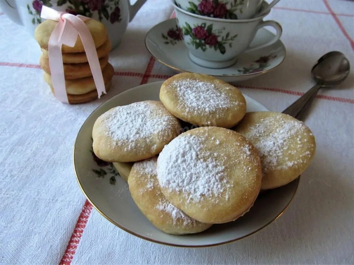 Печенье из маргарина. Печенье на маргарине рассыпчатое. Печенье «песочное». Песочное печенье на маргарине. Печенье на кефире.