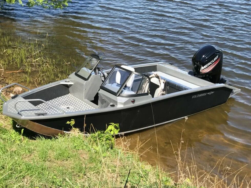 Финский катер альбатрос 26. Катер quicksilver 520 flamingo. Моторные лодки пермь. Моторные лодки пермь. Quicksilver 420 flamingo.