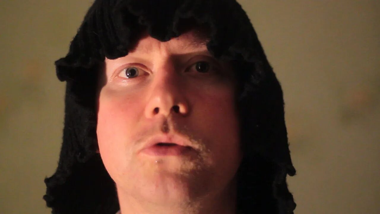 Слушать нелепа. Слушать нелепа. Киркоров 1995 год. Киркоров мы так нелепо разошлись слушать. Мы так нелепо разошлись.