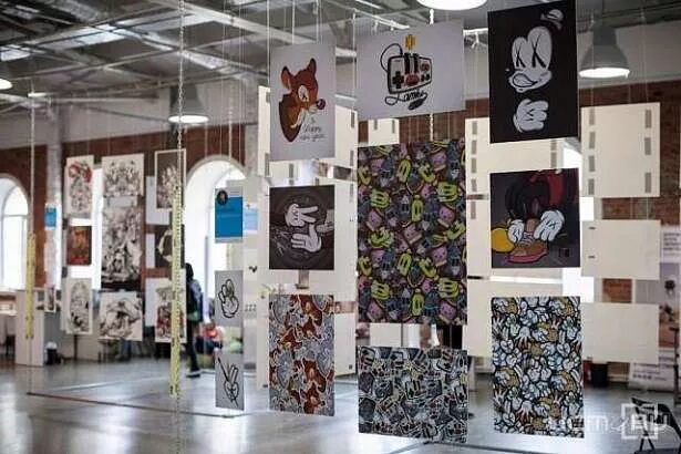 Стенд на выставке. Необычные стенды. Оригинальная экспозиция. Владимир бермяков флорист. Оригинальные фотовыставки.