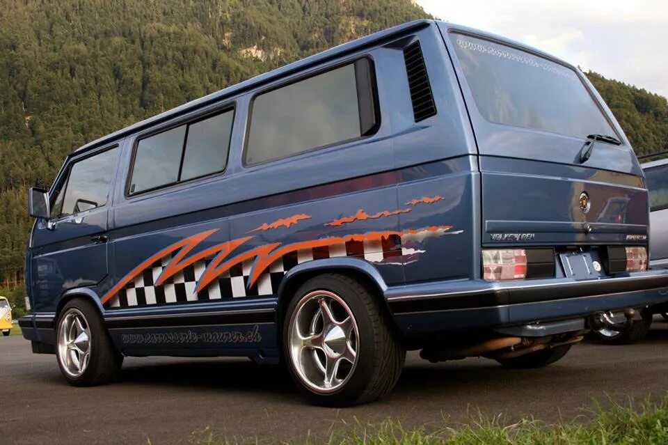 Фольксваген т2 купить. Фольксваген т3. Фольксваген Транспортер т3. VW t3 Magnum.