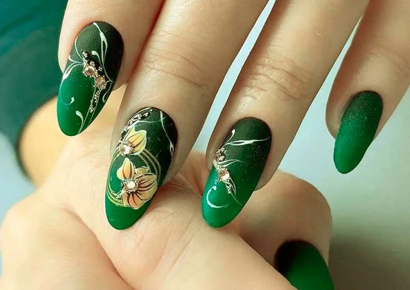 Красивый зеленый маникюр 2024 topnailartdesigns2018" French manicure acrylic nails, Nail art designs, Green na