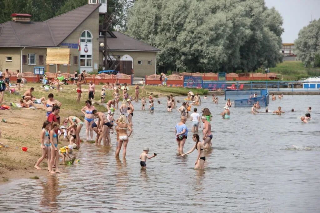 Лида Лидское озеро. Первое Лидское озеро в Лиде. Пляж Водный. Пляж Березовка. Первое мая озеро