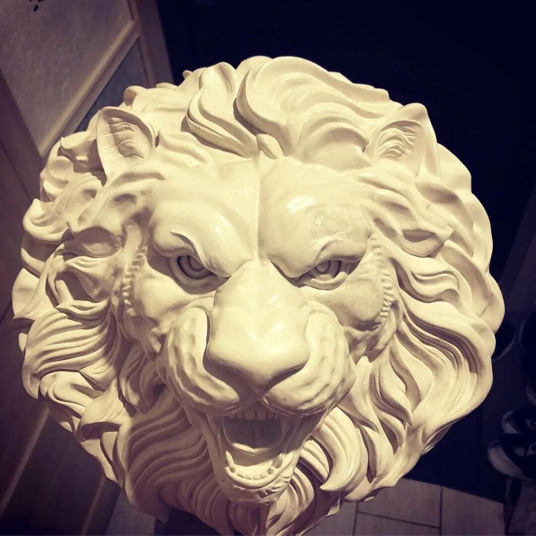 Скульптура льва из гипса. Лев гипс. Гипсовая маска льва. Лев гипс. Ярмарка мастеров фигура скульптура.