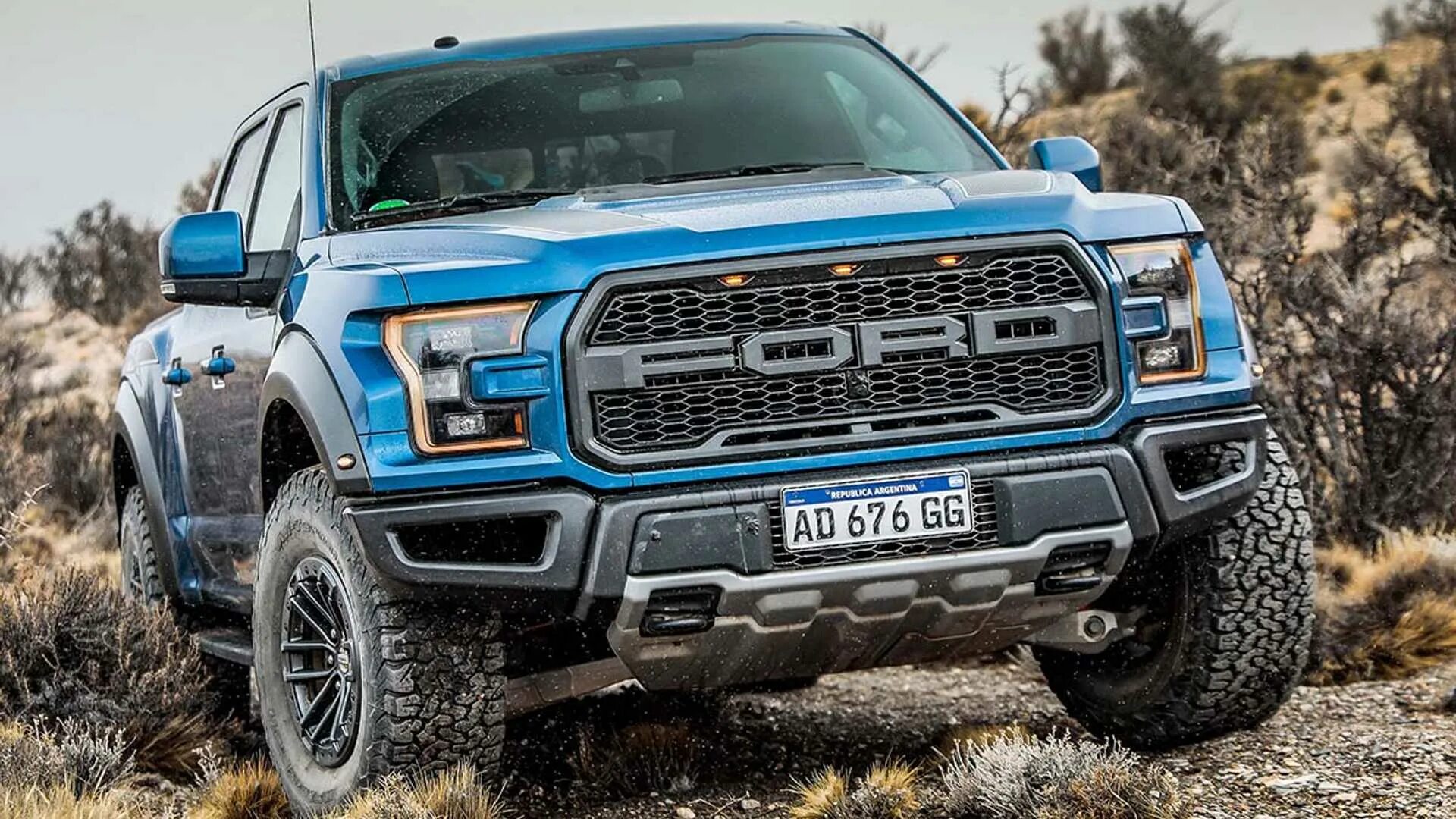 Купить форд раптор в россии. Ford f150 Raptor 2020. Форд ф 150 Раптор новый. Форд f150 Раптор новый. Ford f-150 SVT Raptor 2020.