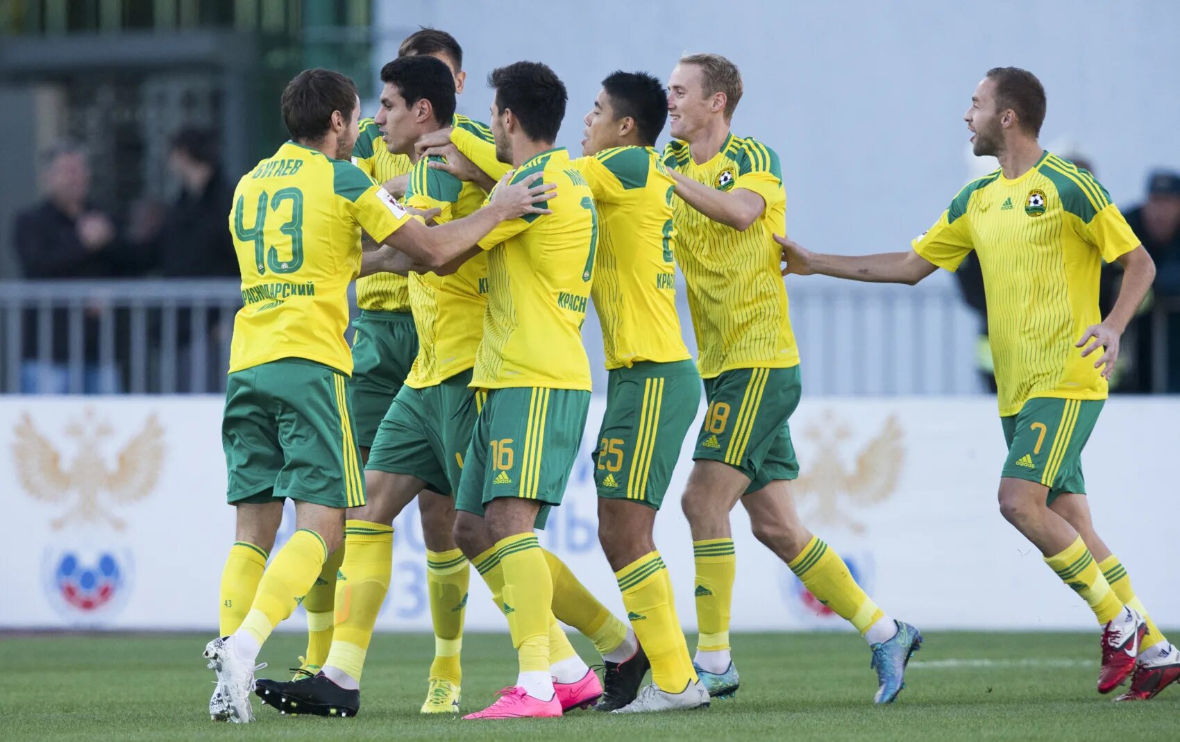 новая форма фк краснодар 22/23. фк 2016. фк ростов 2016. динамо 2010 футбол москва тренировка. фк 2016.