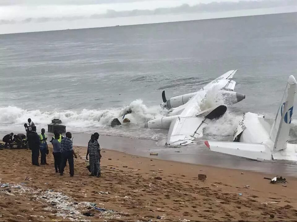 Крушение «Sea Diamond». АН 26 В Африке. Самолет упал в море. Самолеты упавшие в море.