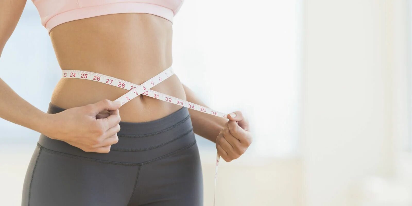 Девушка с сантиметром. Стройная фигура. Slim diet. Slim diet. Для похудения.