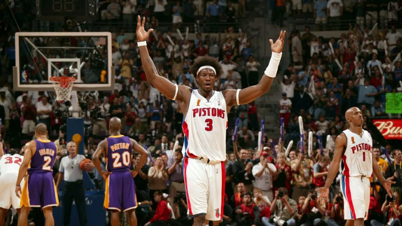 Detroit Pistons 2004 Бен Уоллес. Бен Уоллес НБА 2004 финал. Бен Валлас НБА. 2004 Lakers Pistons.