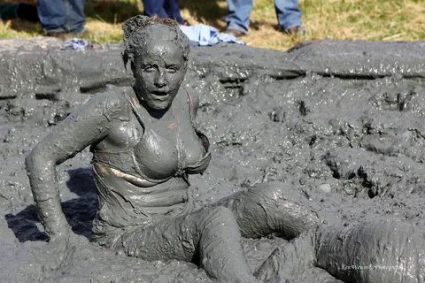 flic.krpdh3cCU Mud Wrestling at the Lowland Games Mudding Girls, ...