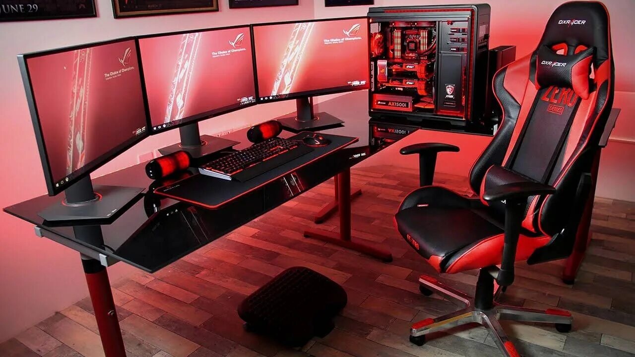 Стол для игры на компьютере. Геймерская комната asus rog. стол asus rog ikea. компьютерная комната. игровое рабочее место.