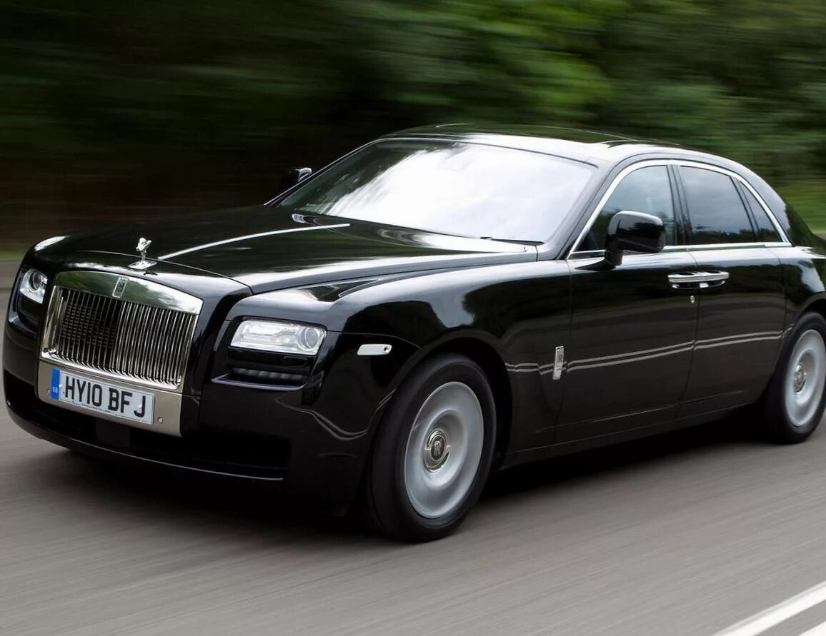 1 rolls royce. Rolls Royce Ghost. Роллс Ройс 2009. Rolls Royce Ghost 2009. Rolls Royce Ghost 2003.