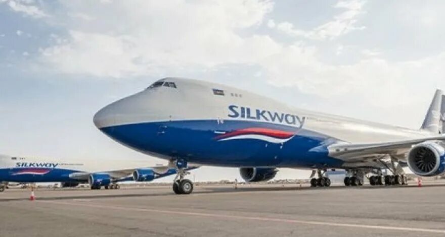 Silkway Azerbaijan Cargo. Silk way West Airlines b777. Silk way Star из Азербайджана. Азербайджан гуманитарная помощь Украине.