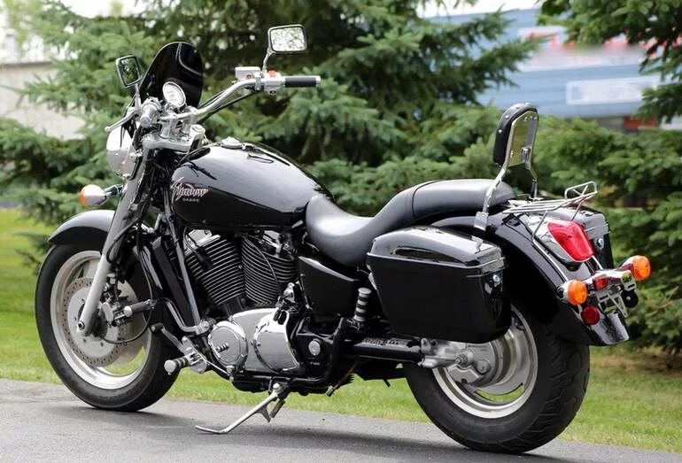 Honda vt1100. Honda Shadow vt1100c. Honda vt1100 Shadow. Honda vt1100 Shadow Sabre. Honda Shadow 1100 Sabre.