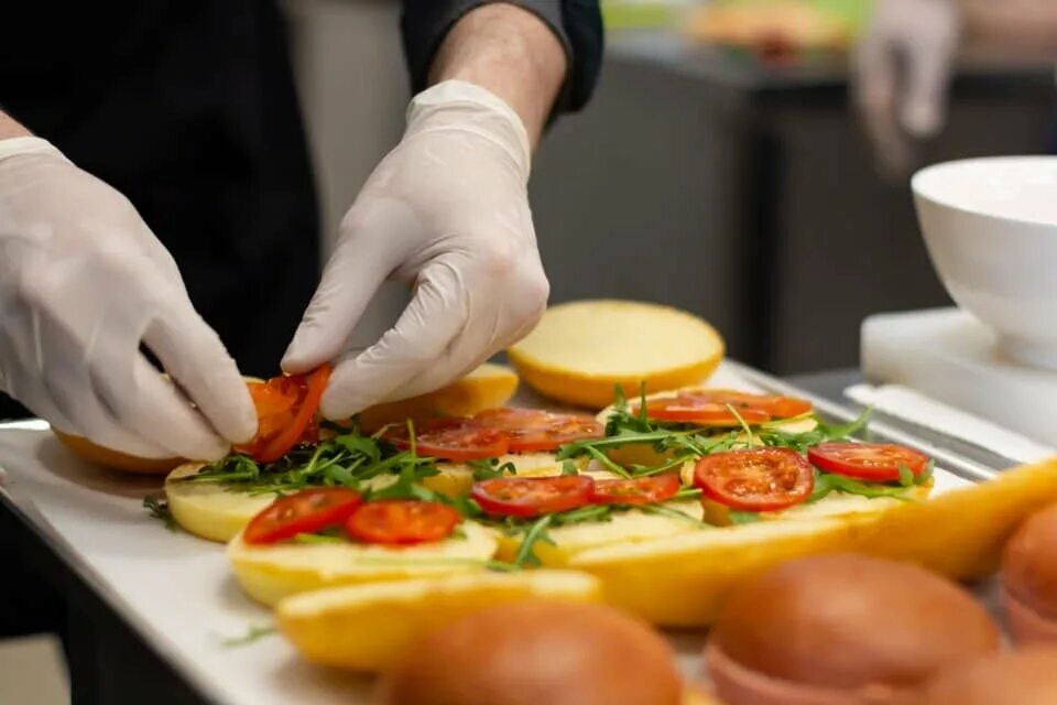 Кулинарные мастер классы для детей. Мастер-класс для детей пермь кулинарный мастер. Кулинарный мастер класс нижний новгород для детей. Мастер класс в кафе. Мастер классы в кафе для детей.