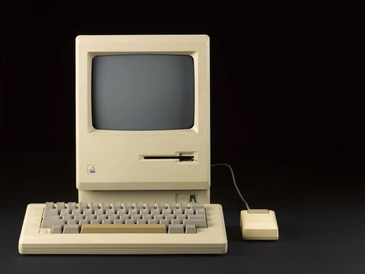Компьютер макинтош 1984. Моноблок macintosh 1984 apple. Компьютер макинтош 1984. Apple макинтош 1984. Компьютер apple macintosh (1984).