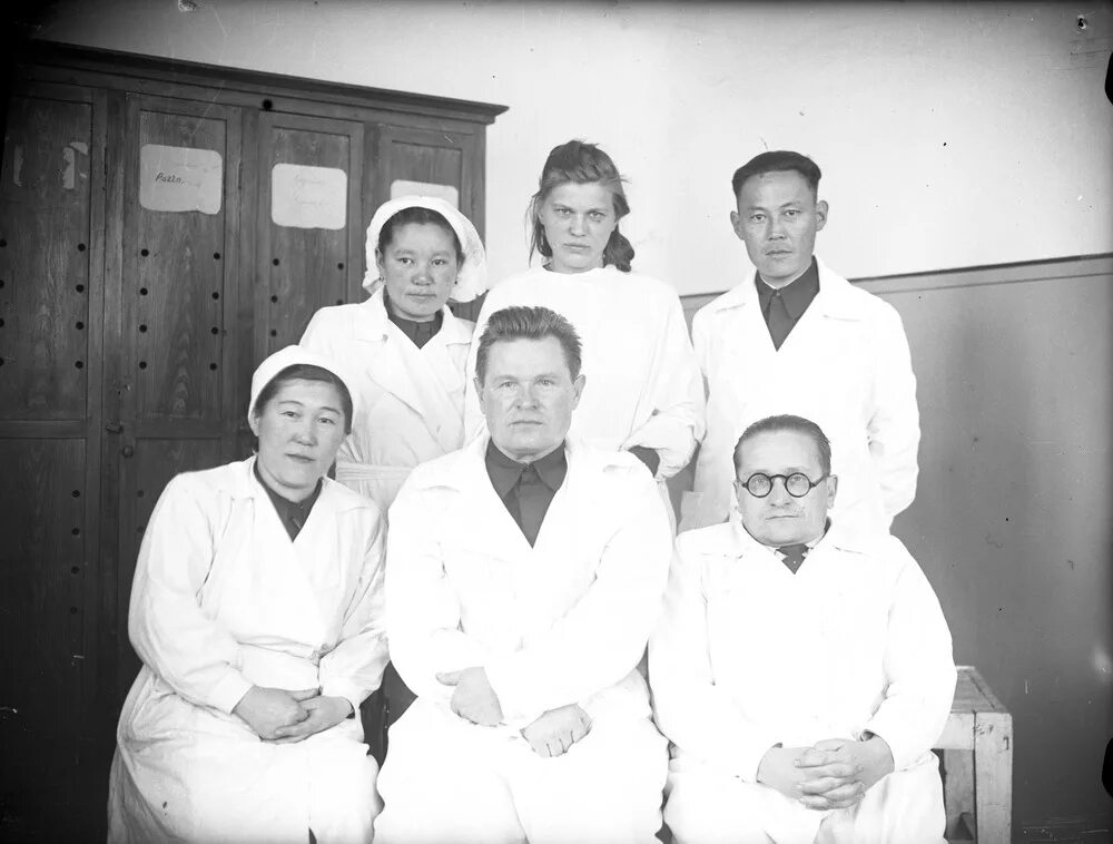 Советские врачи были. Советский врач. Медицина в Монголии.