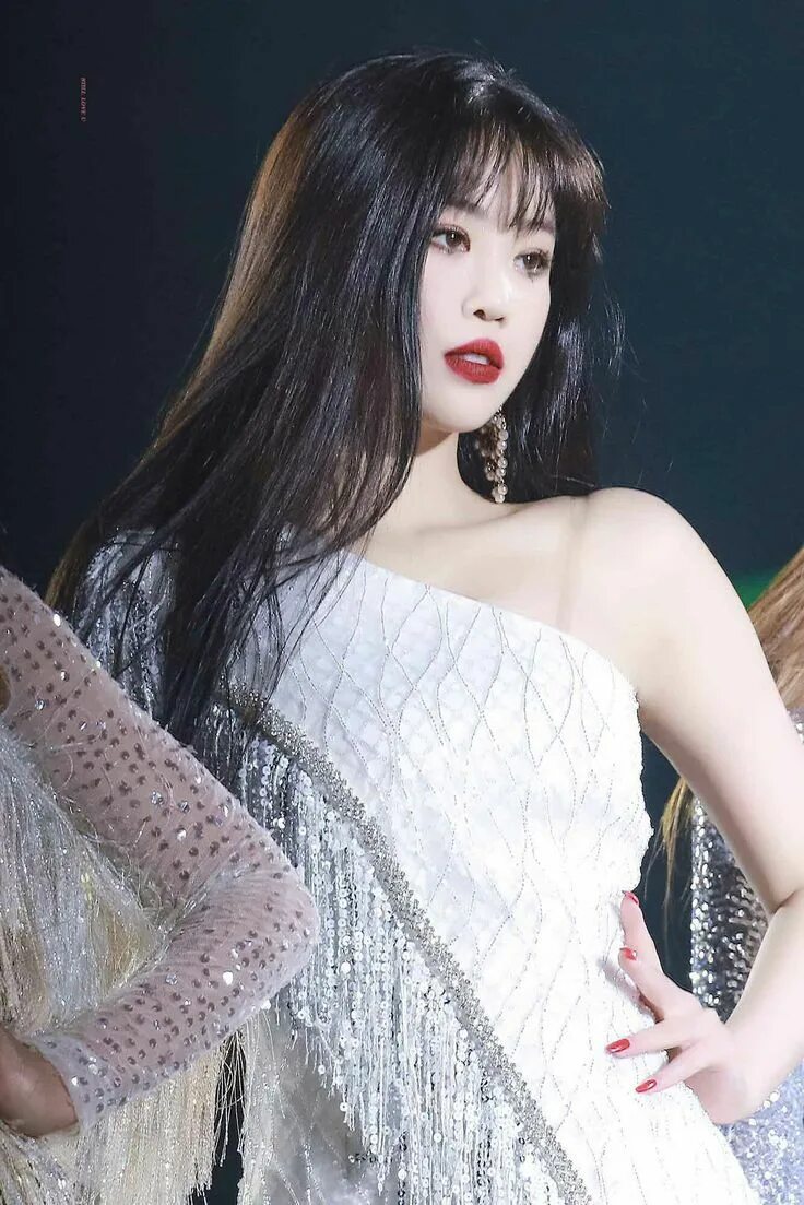 Ли суджин. Суджин айдл. суджин g idle. g i dle суджин. соджин gidle.