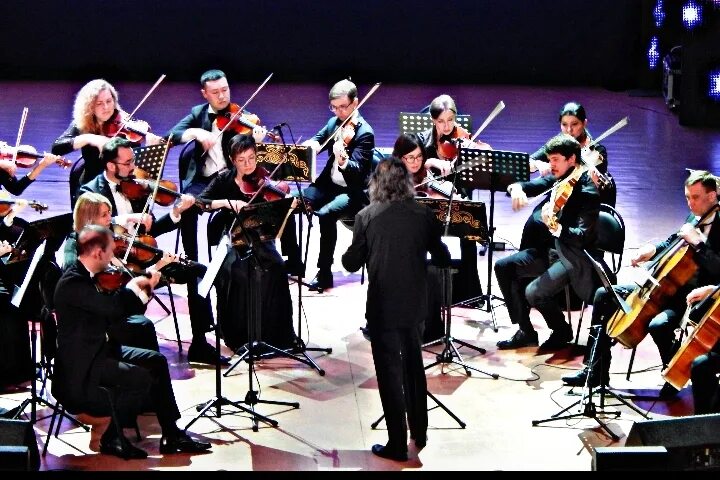 La orchestra. Ла Примавера оркестр Казань. Ла Примавера оркестр Казань Нестеренко. Концерт камерного оркестра la Primavera.. Казанский камерный оркестр la Primavera 10 февраля.