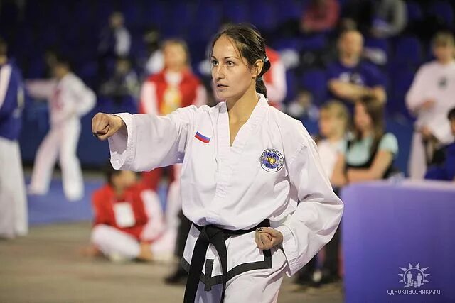 чемпионка по тхэквондо